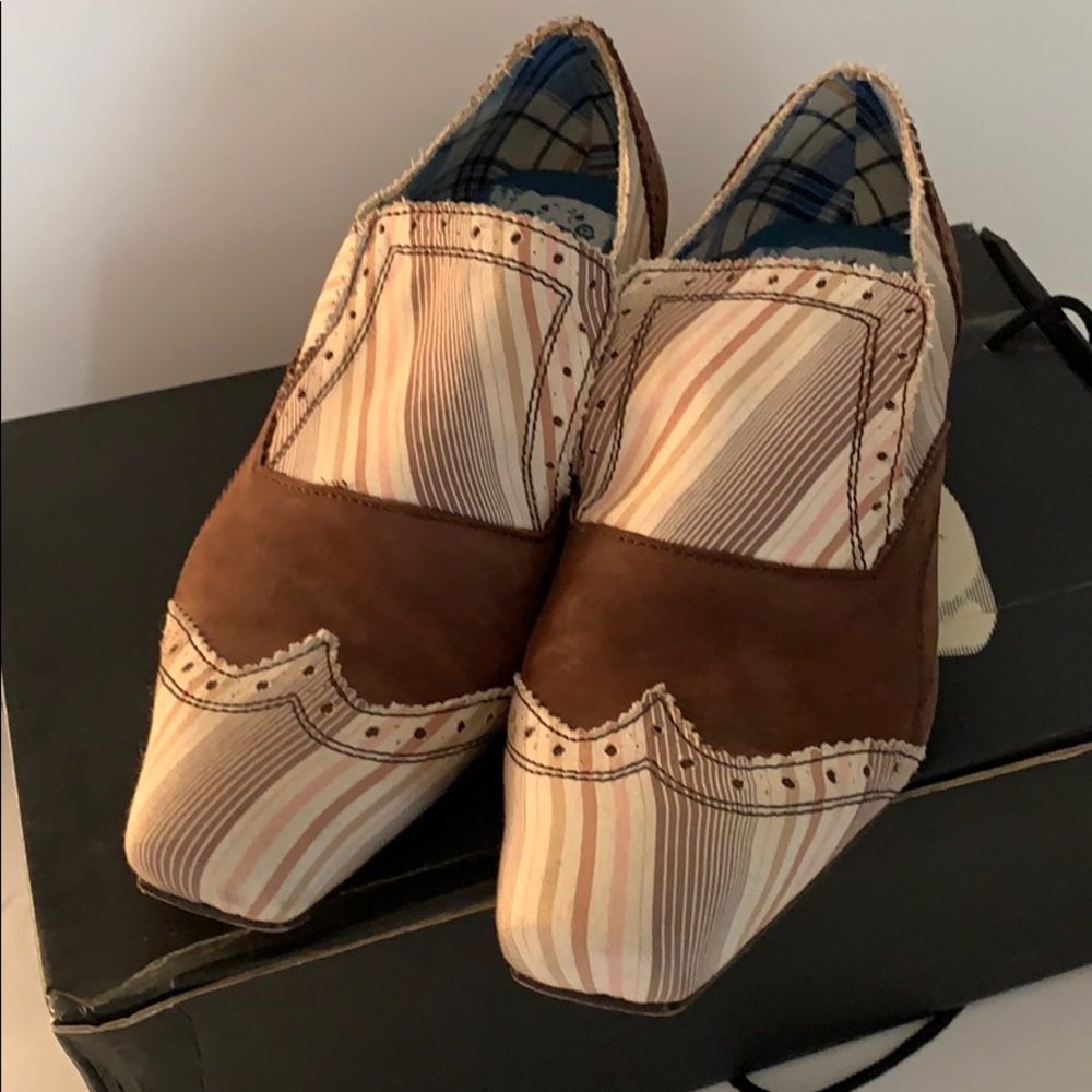 Pointed toe men’s shoes by Irregular Choice